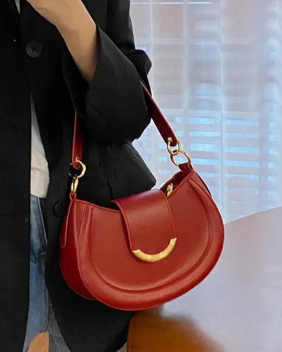 Stylish Underarm Bag Versatile Messenger Bag