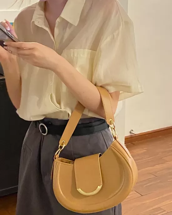 Stylish Underarm Bag Versatile Messenger Bag