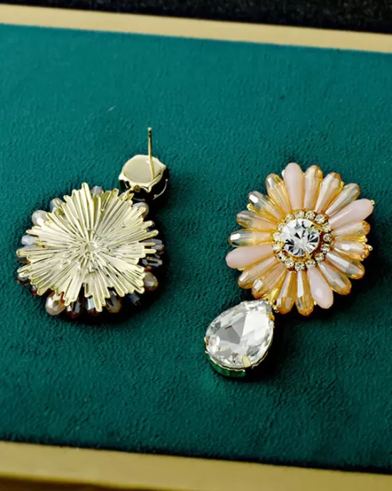 Original Vintage Asymmetric Floral Earrings Accessories