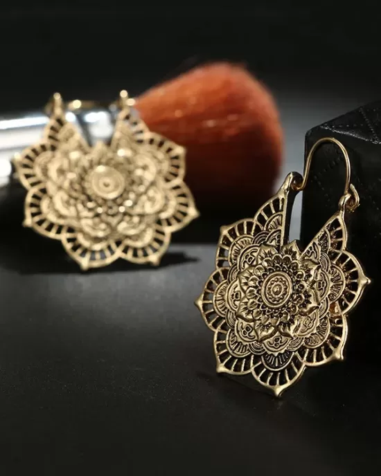 Vintage Hollow Alloy Flower Earring Accessories