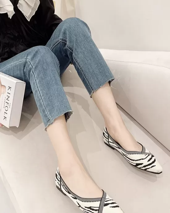 Contrast Color Hollow Pointed-Toe Split-Joint V-Cut Zebra-Stripe Flats Flat Shoes