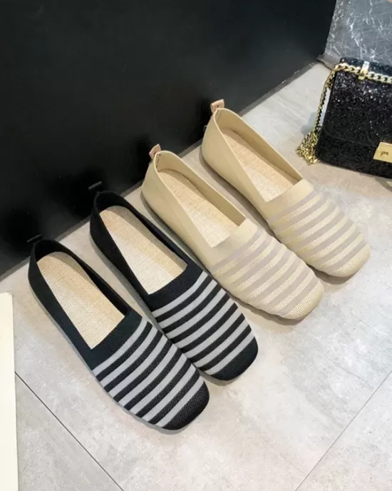 Breathable Contrast Color Striped Flat Shoes