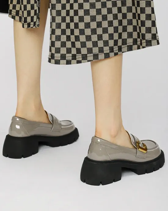 Round-Toe Split-Joint Loafers