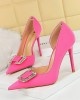 Pointed-Toe Shallow Cut Scarpin Salto Pumps