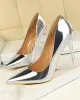 Pointed-Toe Shallow Cut Solid Color Scarpin Salto Pumps