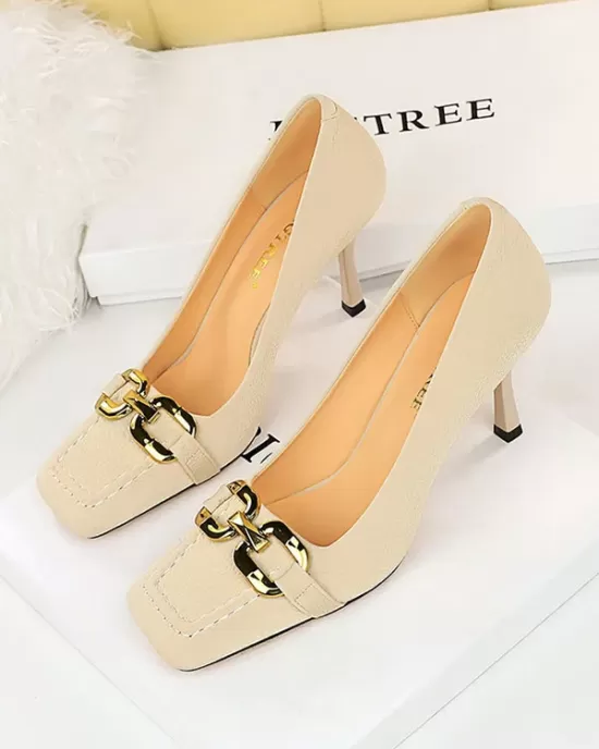 Shallow Cut Split-Joint Square-Toe Pumps