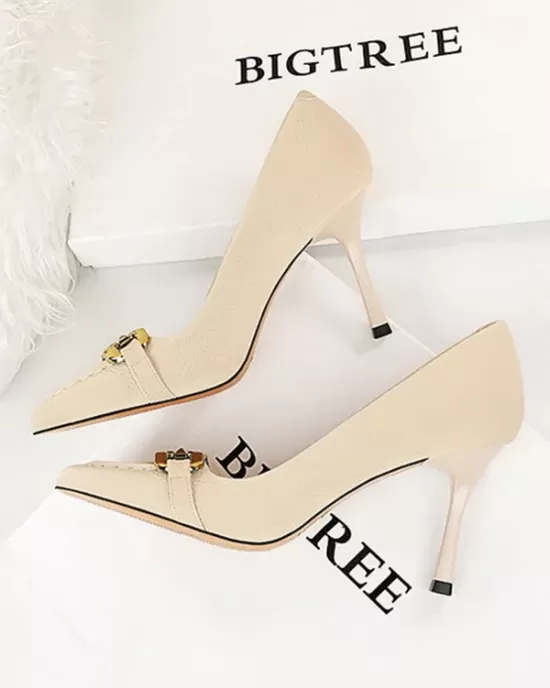 Shallow Cut Split-Joint Square-Toe Pumps