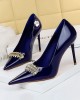 Pointed-Toe Shallow Cut Split-Joint Pumps