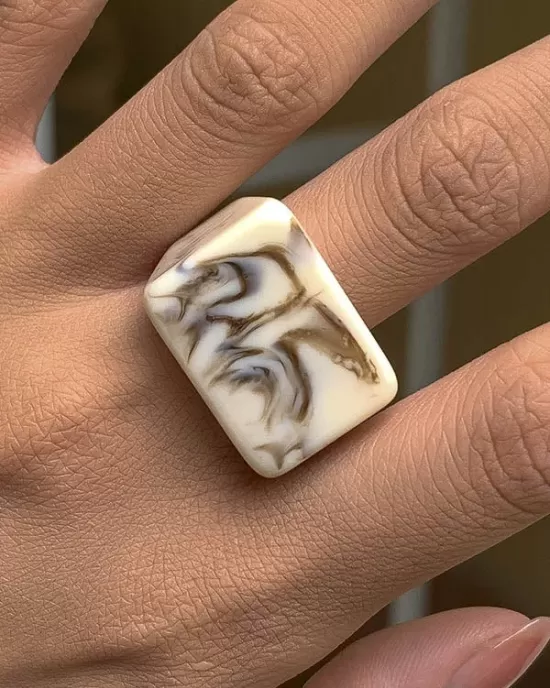 Original Stylish Resin 8 Colors Geometric Ring Original Stylish Resin 8 Colors Geometric Ring