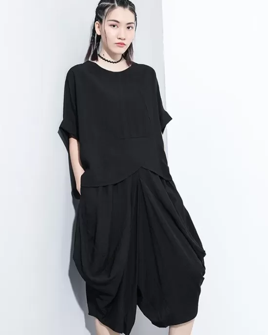 Loose Solid Color Round-Neck Short Sleeves  Tops+ Elasticity Pleated Cropped Pants Two Pieces Set