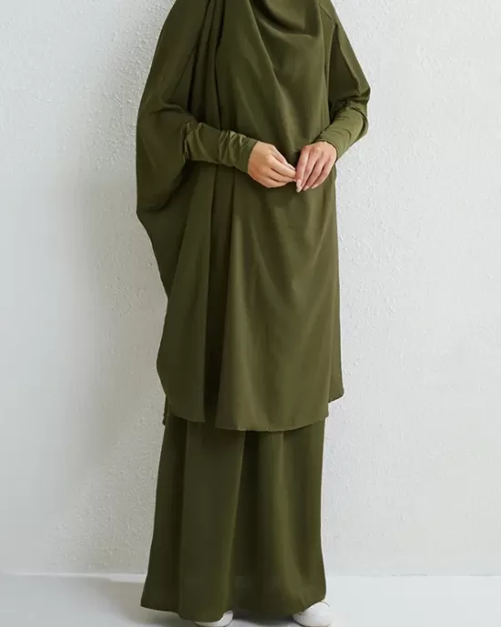 Solid Color Batwing Sleeves Long Sleeves Muslim High Neck Shirts Top + Skirts Bottom Two Pieces Set