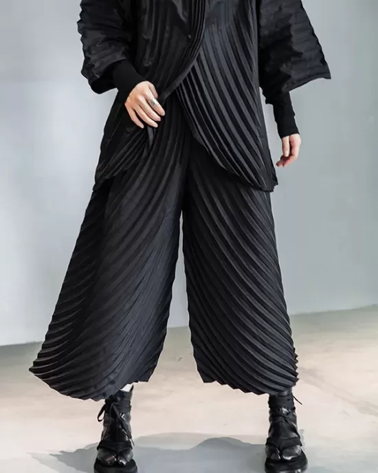 Urban Solid Color Pleated Outerwear&Pants Two Pieces Set