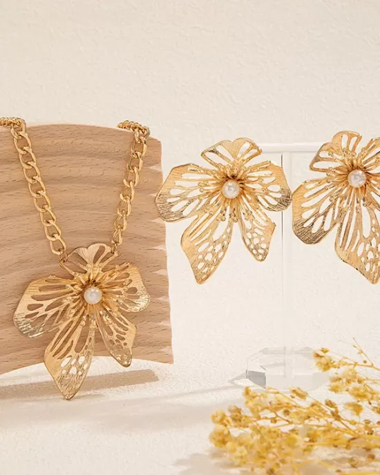 Chains Flower Shape Hollow Pleated Three Pieces Dainty Necklace + Earrings Accessories