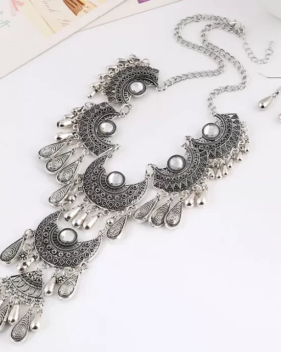 Retro Hollow Necklace Earrings Set