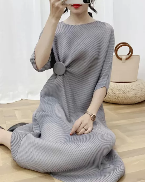 Pleated Solid Color Half Sleeves Irregular Clipping Round-Neck Midi Dresses