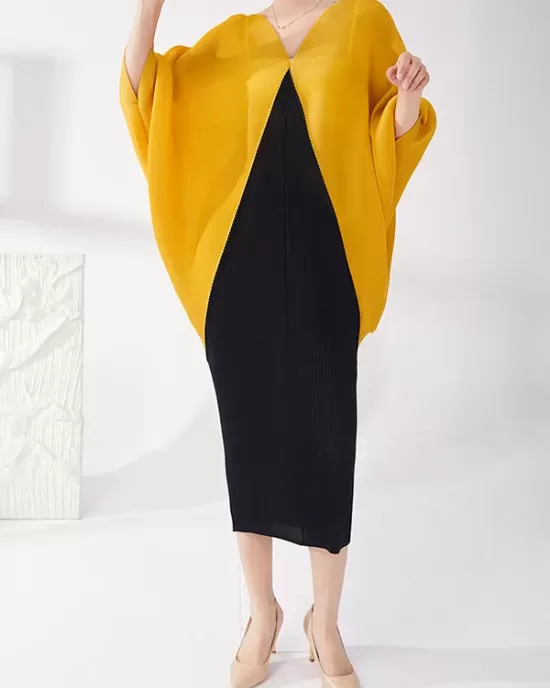 Contrast Color Pleated Batwing Sleeves Loose Round-neck Midi Dresses