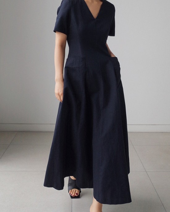 Simple Casual Solid Color Pleated Midi Dress