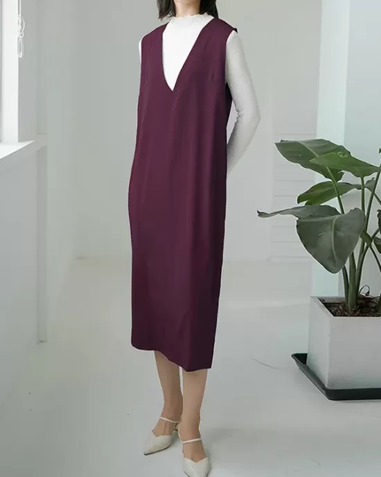 Casual A-Line Sleeveless Solid Color V-Neck Midi Dresses