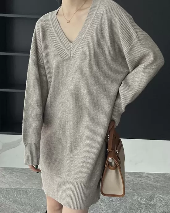 Simple Loose Long Sleeves Solid Color V-Neck Sweater Dresses