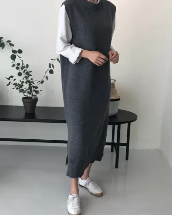 Urban Loose Sleeveless Solid Color Round-Neck Midi Dresses Sweater Dresses