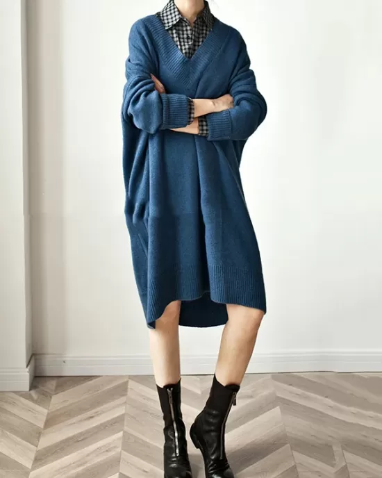 Stylish Long Sleeves Loose Solid Color V-Neck Sweater Dresses