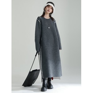 Casual Long Sleeves Loose Solid Color Round-Neck Sweater Dresses