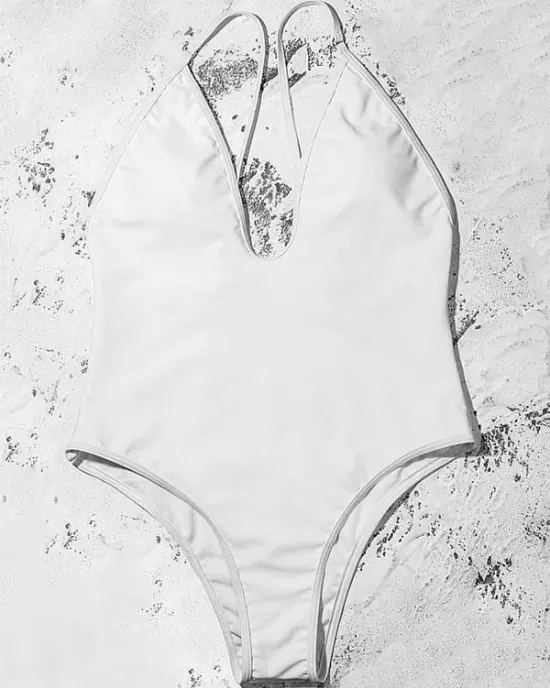 Solid Color Deep V-Neck Split Bikini Swimsuit Solid Color Deep V-Neck Split Bikini Swimsuit