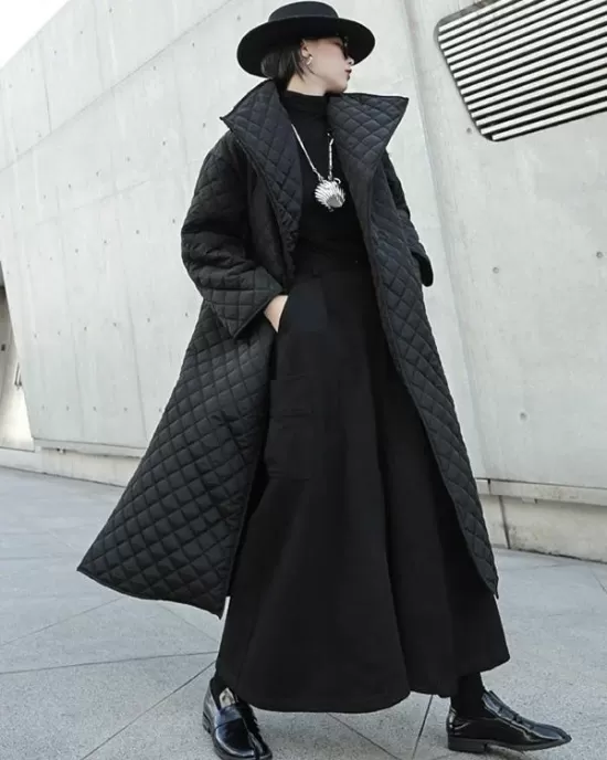 Black Rhombic Split-Side High Collar Long Coat