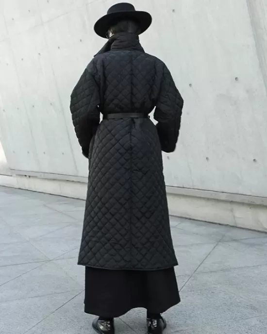 Black Rhombic Split-Side High Collar Long Coat