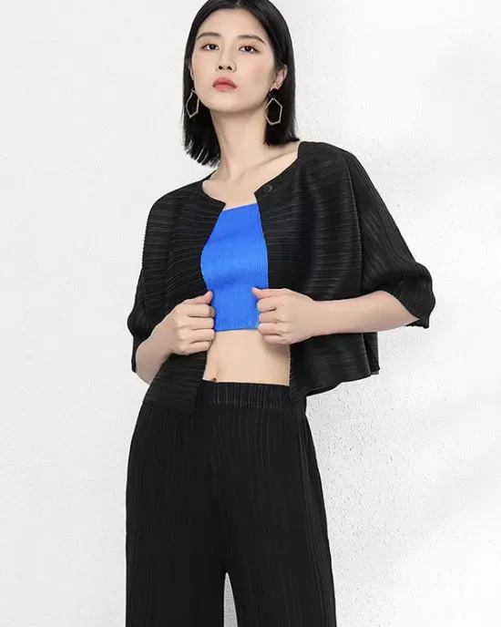 Casual Loose Half Sleeves Pleated Solid Color Outerwear