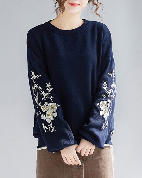 Original Embroidere Round-Neck Knitting Sweater