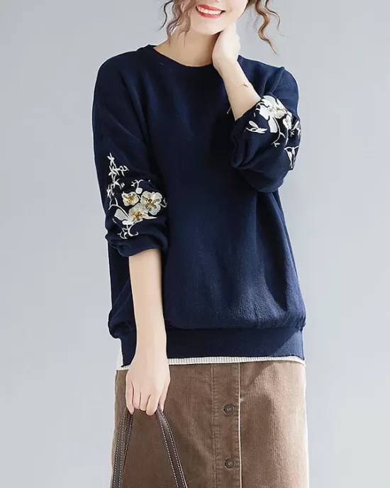 Original Embroidere Round-Neck Knitting Sweater