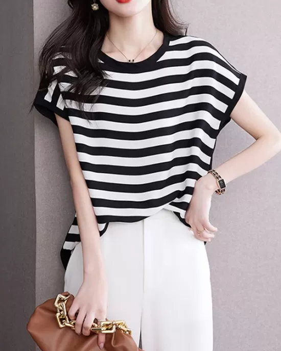 Contrast Color Striped Loose Plus Size Round-Neck T-Shirts