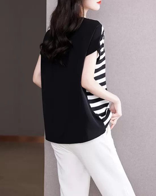 Contrast Color Striped Loose Plus Size Round-Neck T-Shirts