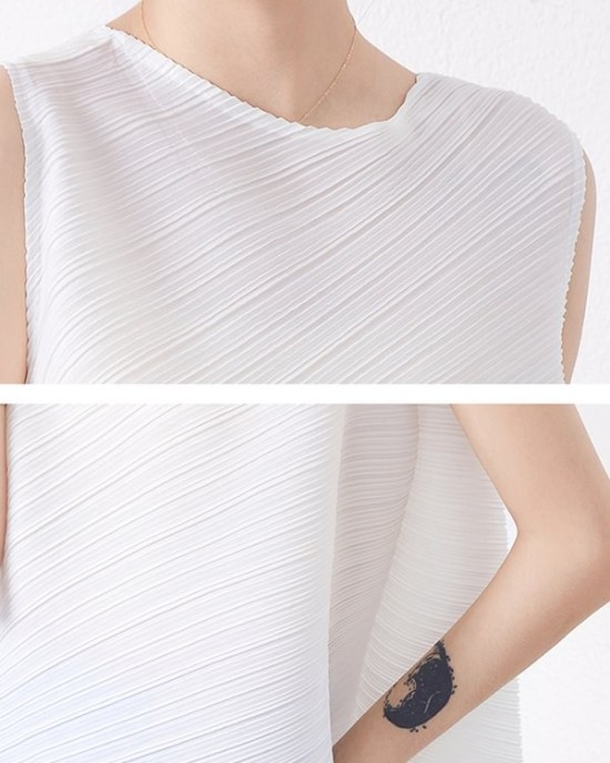 Simple Loose Sleeveless Pleated Asymmetric Solid Color Round-Neck Vest Top