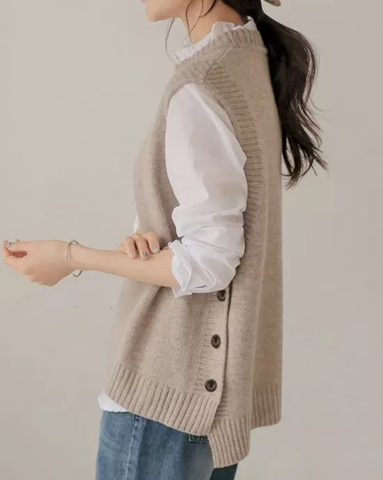 Simple Sleeveless Loose Buttoned Solid Color Round-Neck Sweater Vest Outerwear