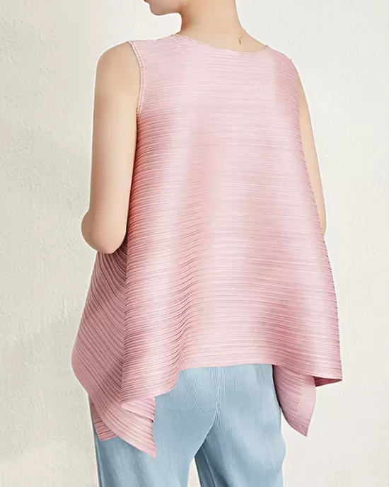 Cropped Sleeveless Pleated Round-Neck Vest Top