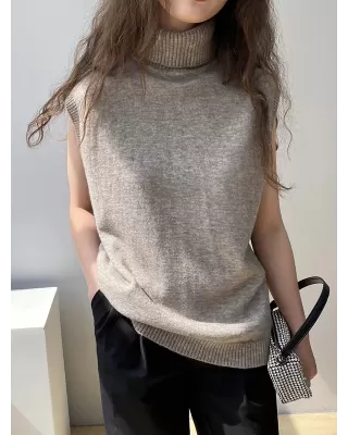 Simple Loose Solid Color High-Neck Knitting Vest Top